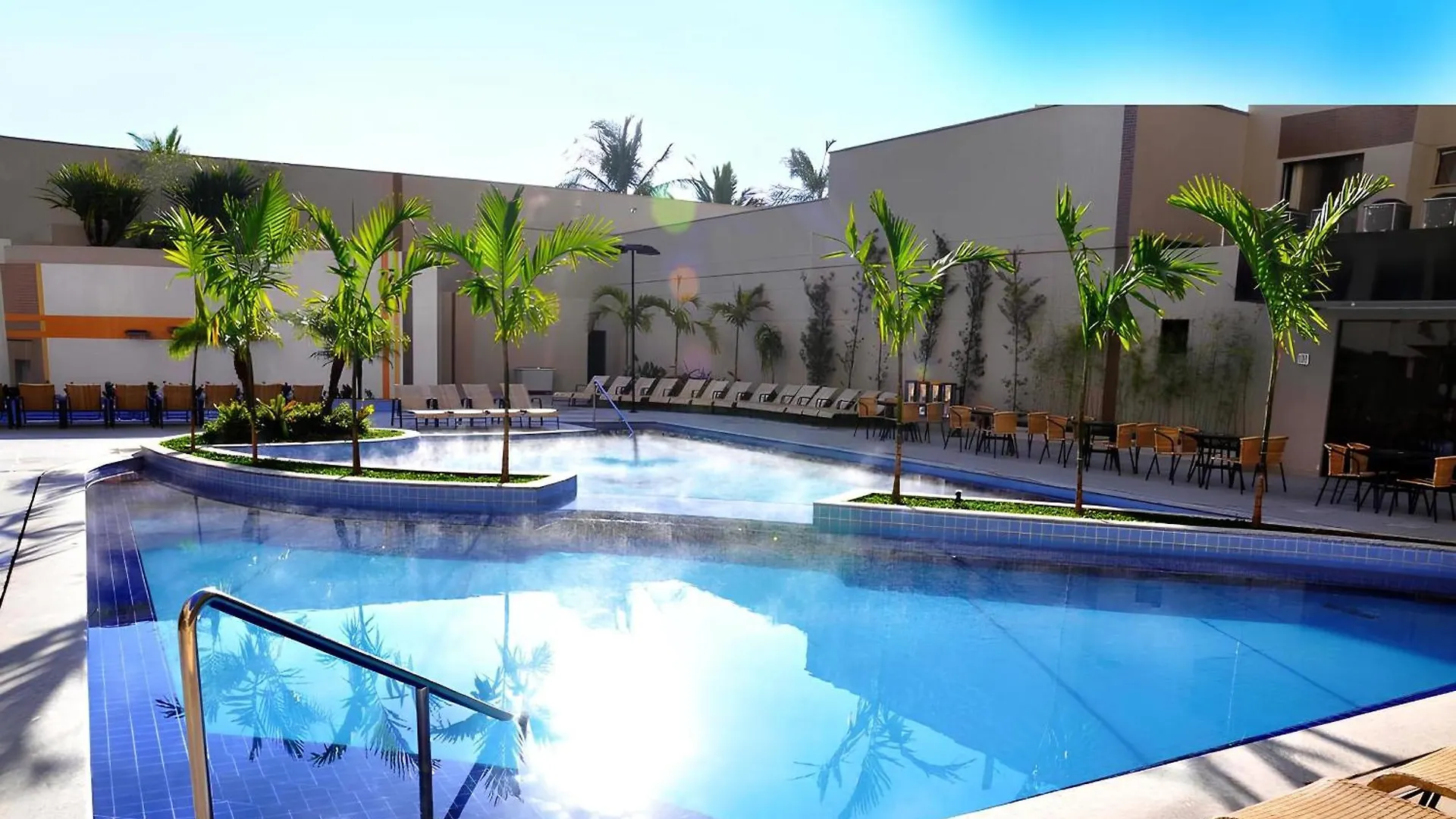 Prive Boulevard Suite Hotel - D Caldas Novas 0*,